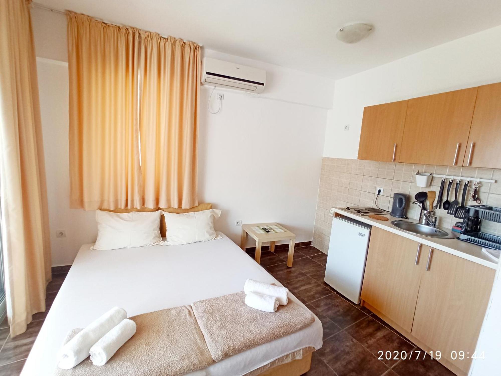 Apartments Mitende Будва Стая снимка