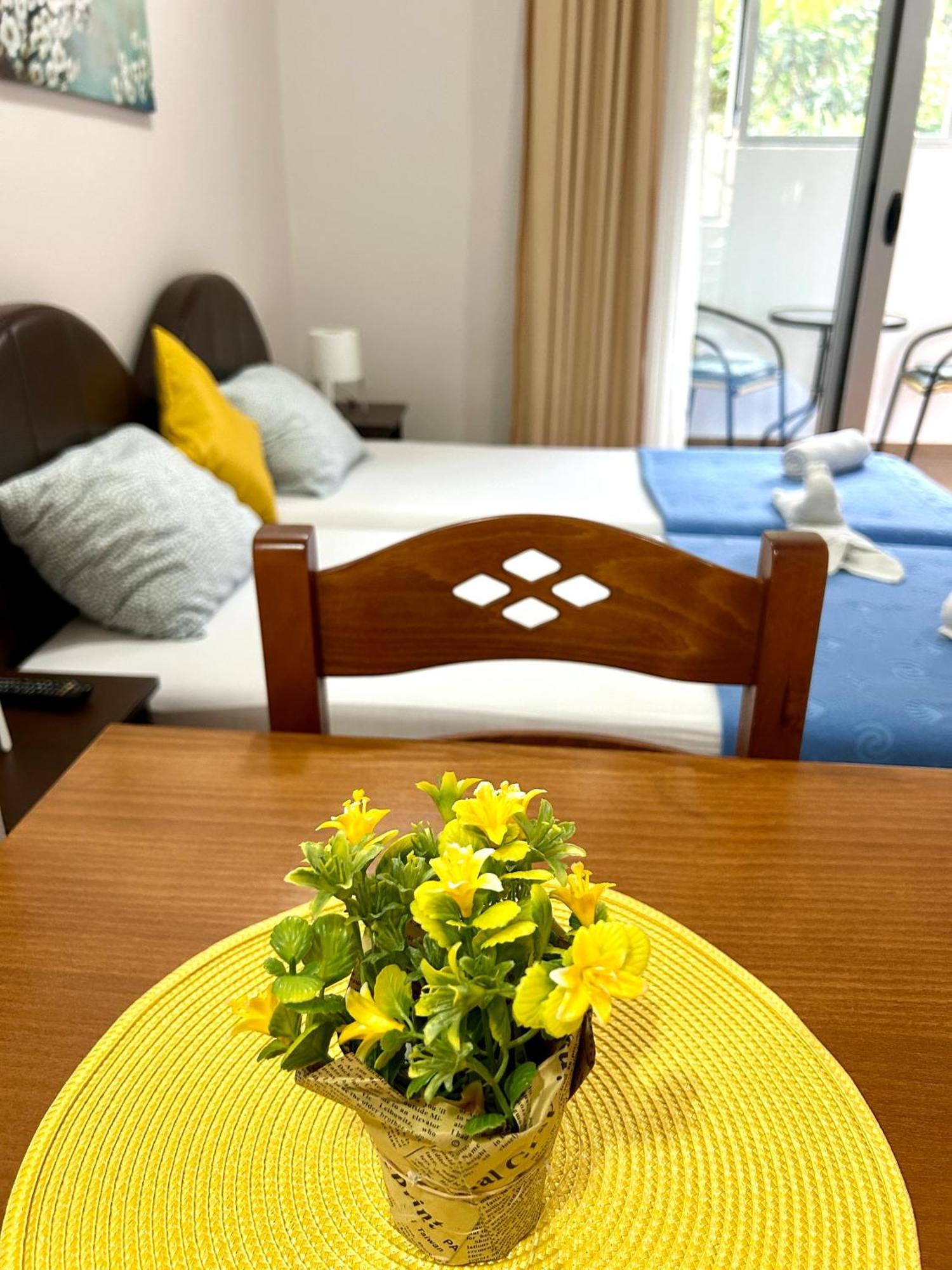 Apartments Mitende Будва Екстериор снимка